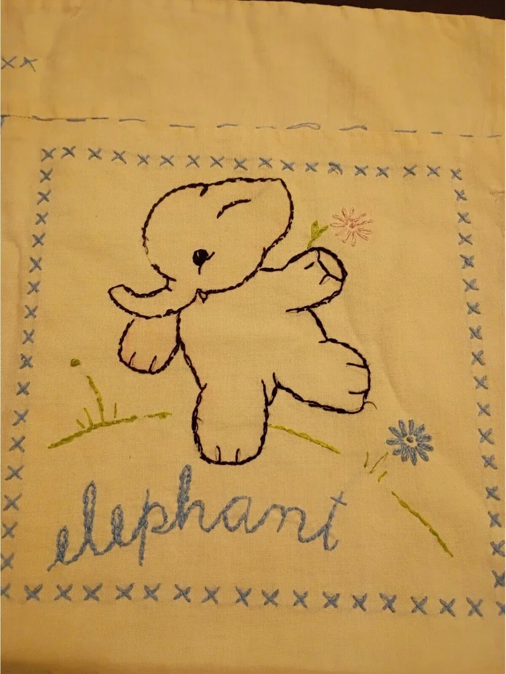 Vintage 50s Handmade Embroidered Baby Doll Quilt Blanket 20.5x16